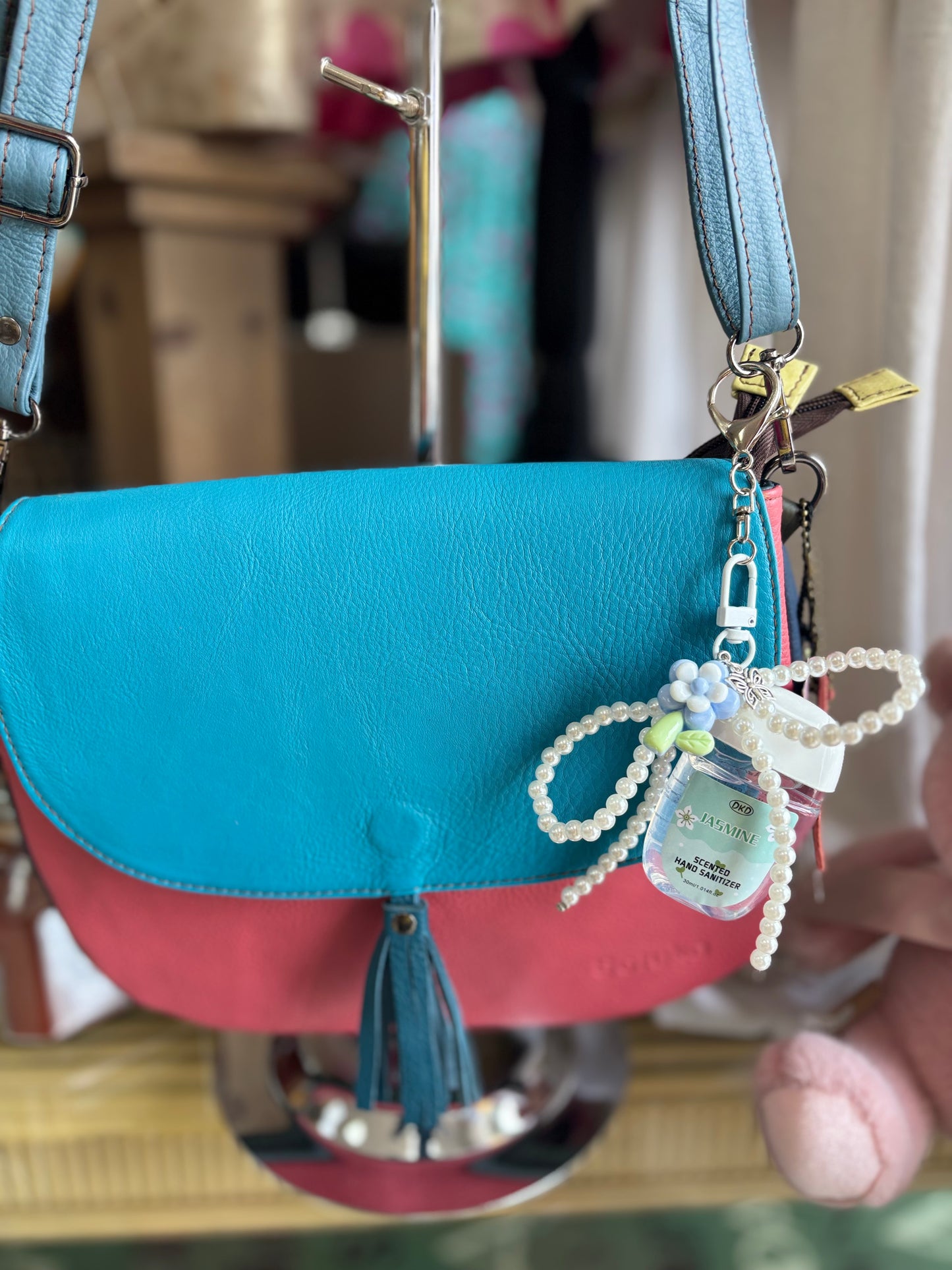 Soruka Leather Handbags and wallets